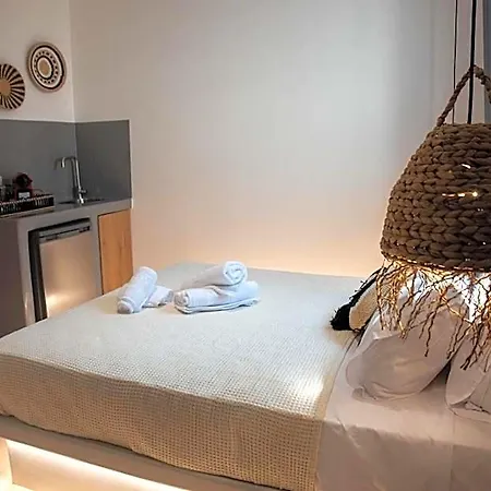 Aidani Luxurious *